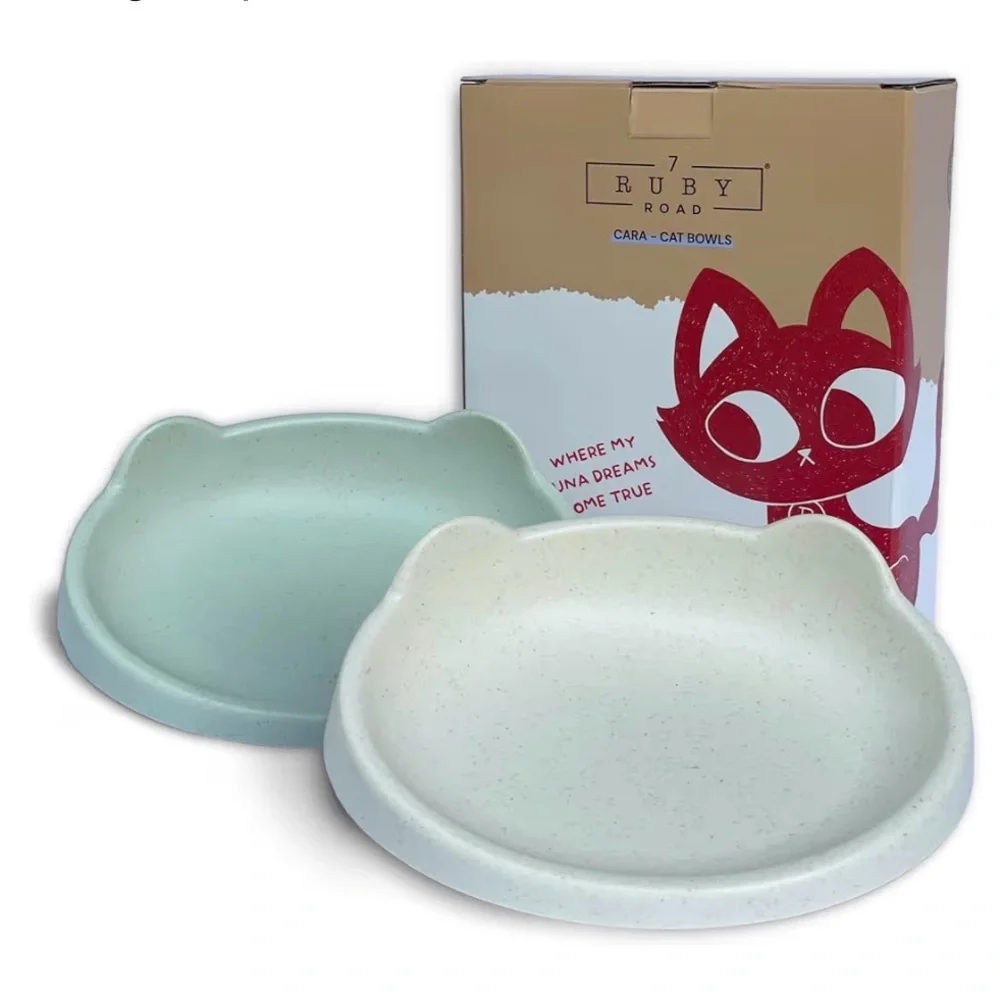 2 new anti-whisker fatigue cat food bowls by 7 Ruby Road